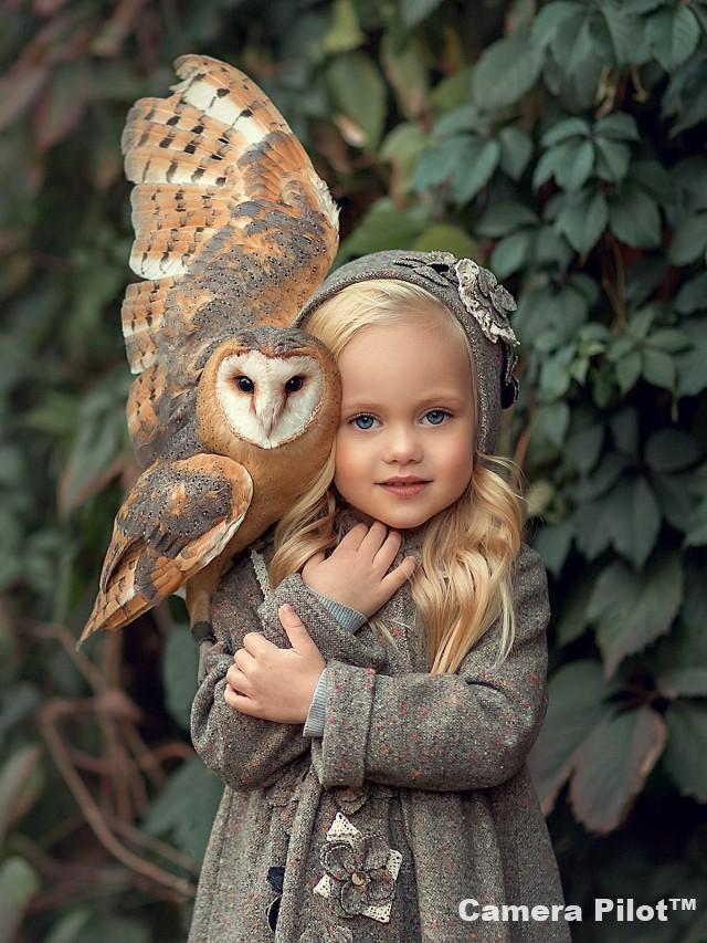 Elena Mikhailova Girl with Owl (English)